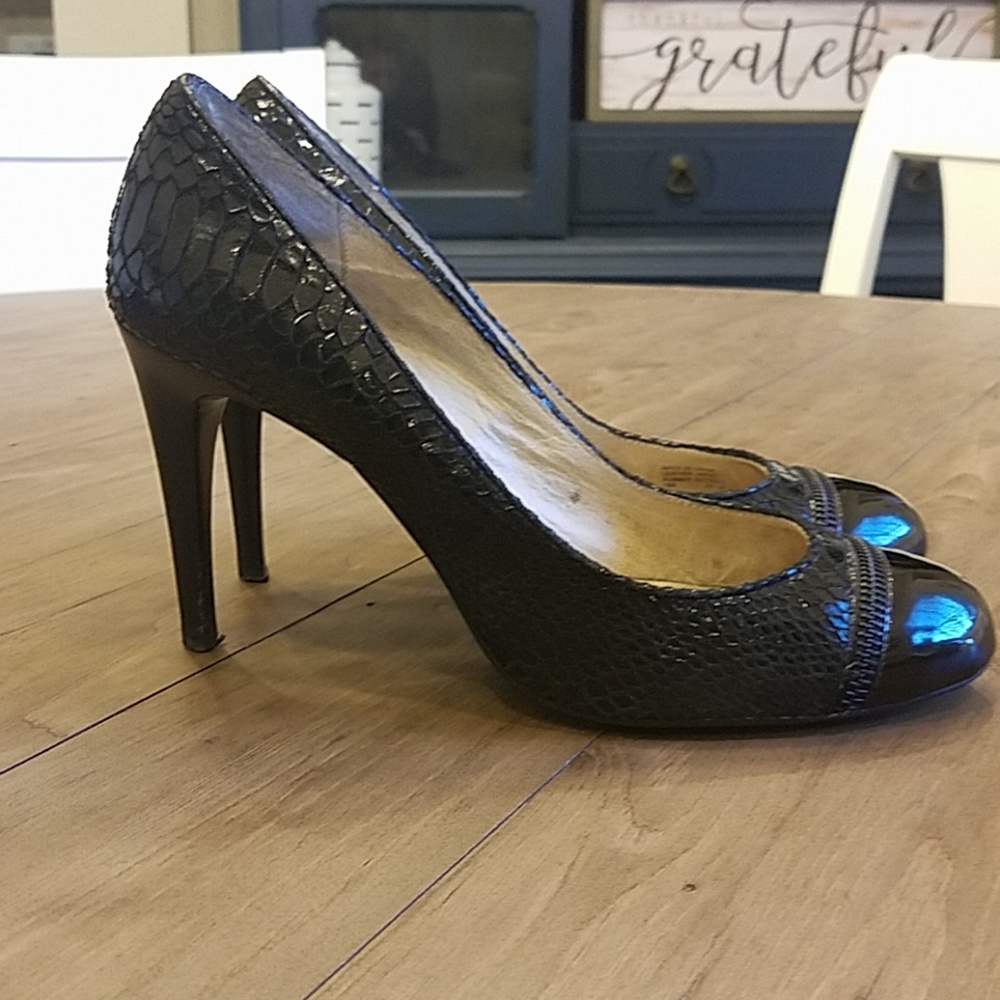Michael kors black heals
